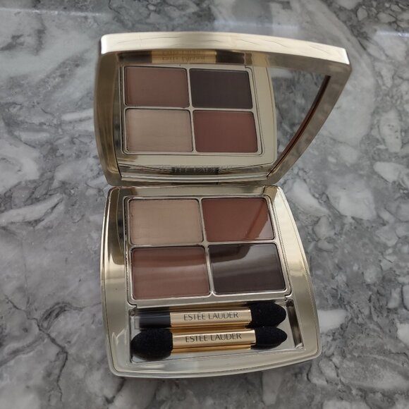 Estee Lauder The Essential Eyeshadow Quad - Gallery Hop *new in box* - Picture 5 of 5